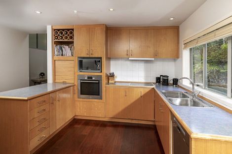 Photo of property in 32 Te Araroa Drive, Paremoremo, Auckland, 0632