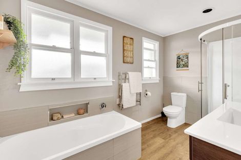 Photo of property in 12 Tawa Street, Levin, 5510