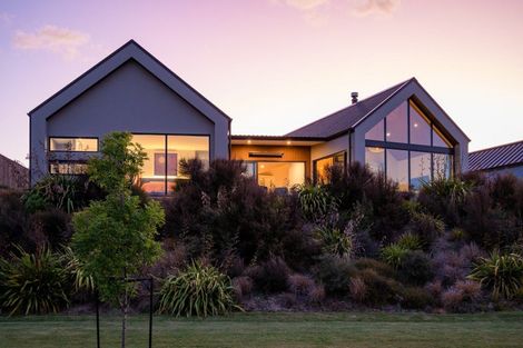 Photo of property in 9 Rocklands Court, Wanaka, 9305