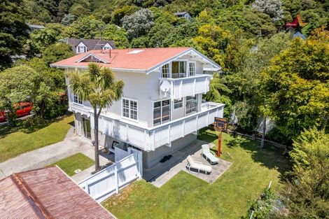 Photo of property in 4 Kerkwall Drive, Naenae, Lower Hutt, 5011