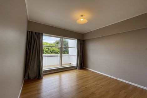 Photo of property in 117 Forrest Hill Road, Forrest Hill, Auckland, 0620