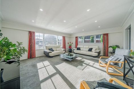 Photo of property in 17 De Menech Grove, Avalon, Lower Hutt, 5011