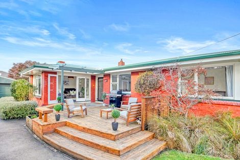 Photo of property in 6 Rossiter Avenue, Redwood, Christchurch, 8051