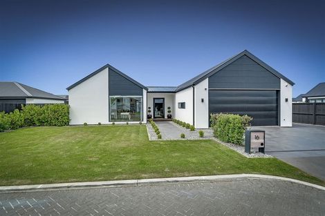 Photo of property in 16 William Deans Drive, Prebbleton, 7604