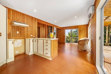 Photo of property in 35 Clinton Road, Tawharanui Peninsula, Matakana, 0986