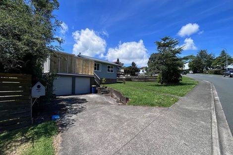 Photo of property in 39 Diana Drive, Glenfield, Auckland, 0627