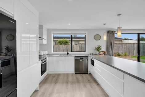 Photo of property in 6 Cambridge Street, Pahiatua, 4910