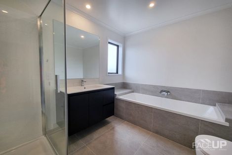 Photo of property in 2 Oma Hoiho Place, Westgate, Auckland, 0614