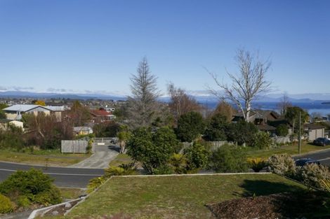 Photo of property in 70 Kurupae Road, Hilltop, Taupo, 3330