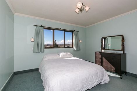 Photo of property in 417 Saint Georges Road, Havelock North, 4130