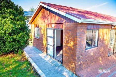 Photo of property in 1/31 Chorley Avenue, Massey, Auckland, 0614