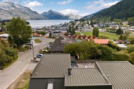 Photo of property in 5a Anderson Heights, Queenstown, 9300