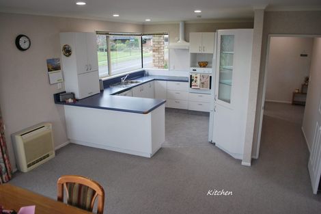 Photo of property in 4 Ballard Drive, Stoke, Nelson, 7011