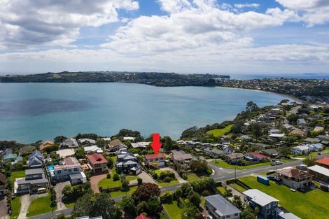 Photo of property in 29 Melandra Road, Stanmore Bay, Whangaparaoa, 0932