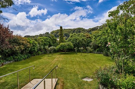 Photo of property in 3 Cheviot Road, Lowry Bay, Lower Hutt, 5013