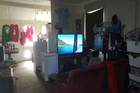 Photo of property in 6 Herbert Street, Waimate, 7924