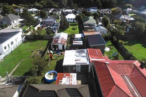 Photo of property in 61 Wellington Road, Wainuiomata, Lower Hutt, 5014