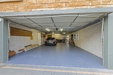 Photo of property in 34 Kinder Street, Acacia Bay, Taupo, 3330