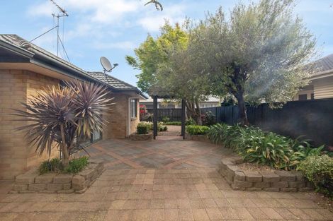 Photo of property in 61 Vardon Road, St Andrews, Hamilton, 3200