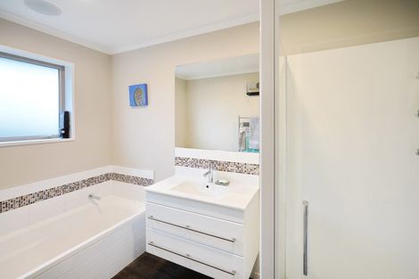 Photo of property in 13 Wootton Place, Kaiapoi, 7630