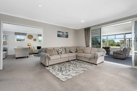 Photo of property in 10 Twin Oak Avenue, Papamoa Beach, Papamoa, 3118