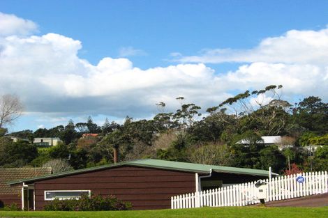 Photo of property in 15 Frankley Road, Westown, New Plymouth, 4310