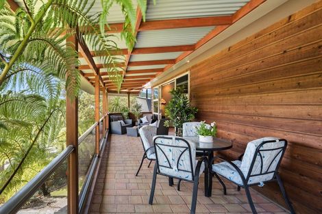 Photo of property in 104 Milton Terrace, Picton, 7220