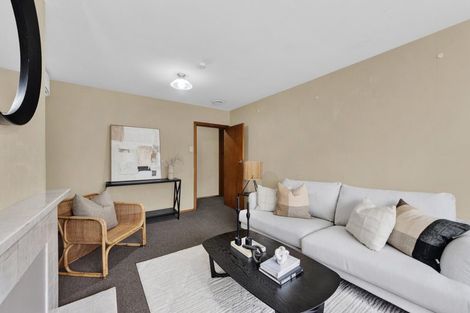 Photo of property in 2/42 North Avon Road, Richmond, Christchurch, 8013