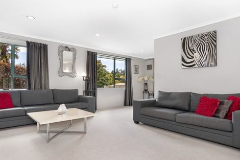 Photo of property in 32 Sunvale Place, Gate Pa, Tauranga, 3112