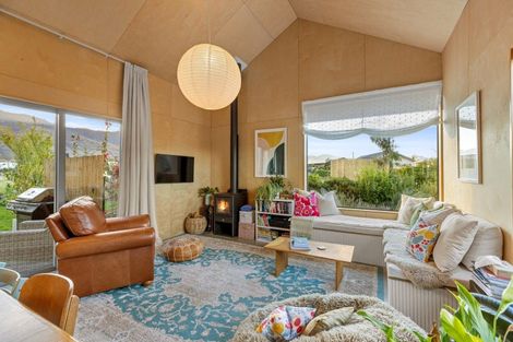 Photo of property in 3 Doug Ledgerwood Drive, Wanaka, 9305