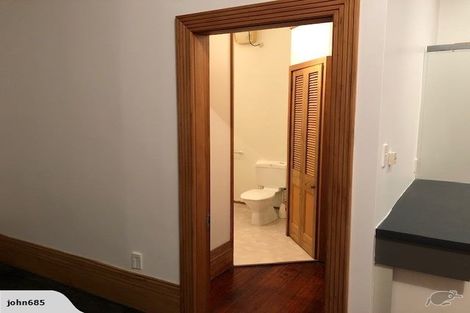 Photo of property in 4/10 Hobson Crescent, Thorndon, Wellington, 6011