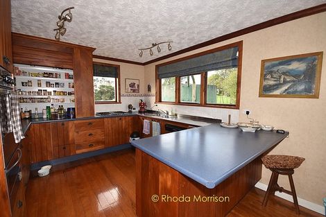 Photo of property in 1908 Paparoa Valley Road, Paparoa, 0571