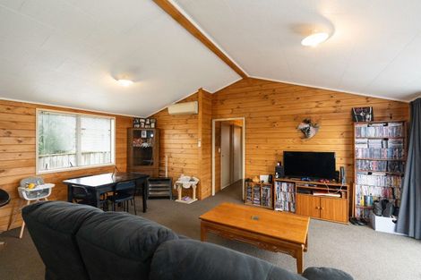 Photo of property in 79 Avenue Road, Foxton, 4814