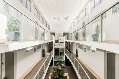 Photo of property in 281 Maunganui Road, Mount Maunganui, 3116