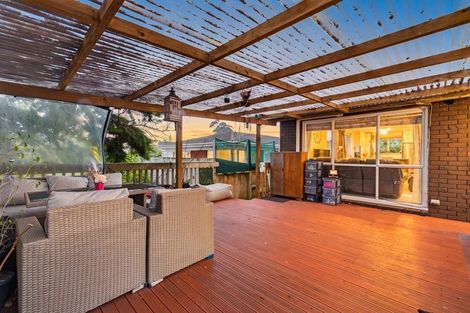 Photo of property in 209b Edmonton Road, Te Atatu South, Auckland, 0610