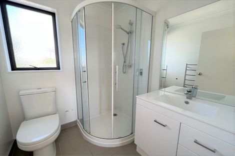 Photo of property in 11a Mangos Place, Pakuranga, Auckland, 2010