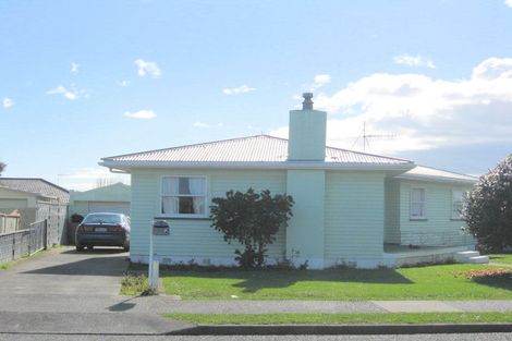 Photo of property in 8 Balmoral Street, Levin, 5510