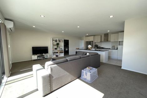 Photo of property in 13 Treestump Road, Takanini, 2112