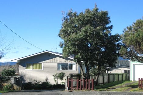 Photo of property in 2b Mahoe Street, Otaki Beach, Otaki, 5512