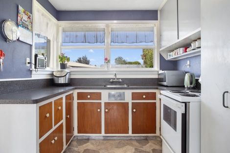 Photo of property in 4 Weston Place, Rangiora, 7400