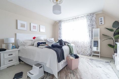 Photo of property in 1 Dresdan Court, Hokowhitu, Palmerston North, 4410