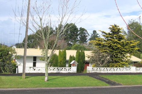 Photo of property in 34 Acacia Crescent, Glenview, Hamilton, 3206