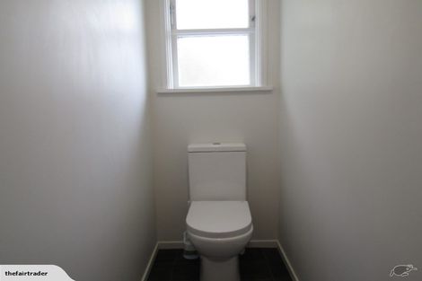 Photo of property in 2 Forth Terrace, Roslyn, Palmerston North, 4414