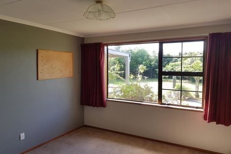 Photo of property in 685 Queens Drive, Waikiwi, Invercargill, 9810