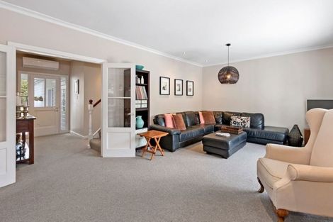 Photo of property in 8 Dunrobin Place, Avonhead, Christchurch, 8042