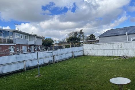 Photo of property in 23b Kelman Road, Kelston, Auckland, 0602