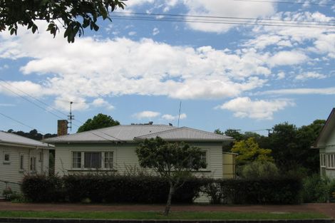 Photo of property in 19 Premier Avenue, Point Chevalier, Auckland, 1022