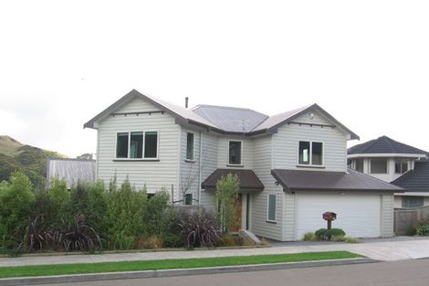 Photo of property in 34 Furlong Crescent, Churton Park, Wellington, 6037