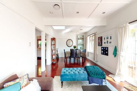 Photo of property in 4 Raroa Crescent, Northland, Wellington, 6012