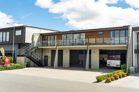 Photo of property in 16 Silverstone Drive, Cromwell, 9384